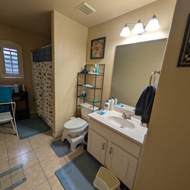 Title: Before - Description: Bathroom before a House Doctors of Austin remodel in Round Rock, Texas.