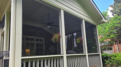 Finished Screened Porch Project Photo